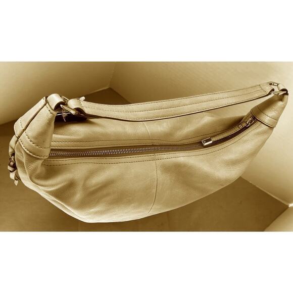 B Makowsky soft pebbled leather Bucket shoulder slouchy bag - Picture 6 of 8